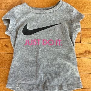Nike t-shirt